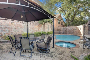Galleria/Uptown 5 Bdrm Pool Theatre near Memorial Med Ctr